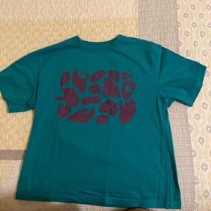 Mountain Hardware tee